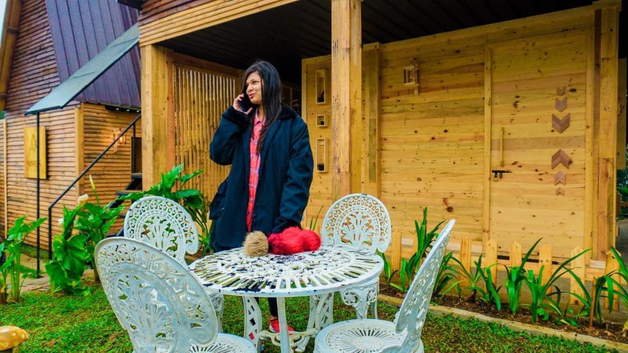 Hunters Wood Cabins نوفارا إيلِيا المظهر الخارجي الصورة